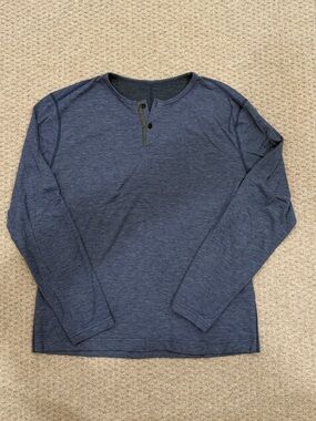 lululemon athletica Men's Long Sleeve Henley - Heather Navy